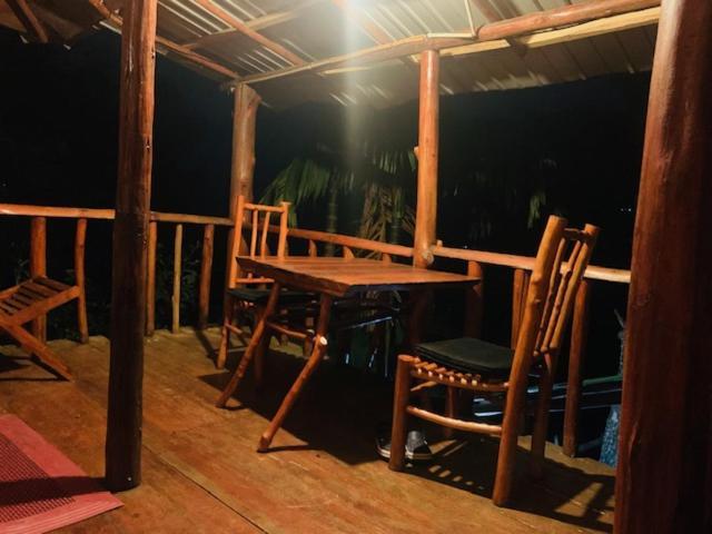 Ella Bamboo Cabana מראה חיצוני תמונה